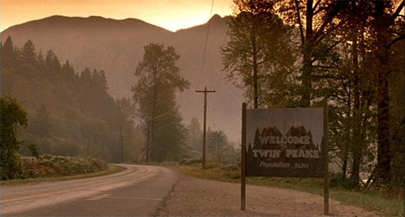 Permanent “Welcome To Twin Peaks” Town Sign Installed At Original